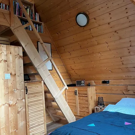Piramida W Uniesieniu Διαμέρισμα Borzytuchom